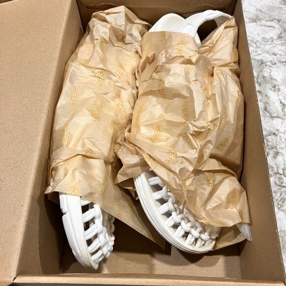 KEEN Uneek Women's Sandals Star White Size 9 Brand New in Box - Picture 2 of 15